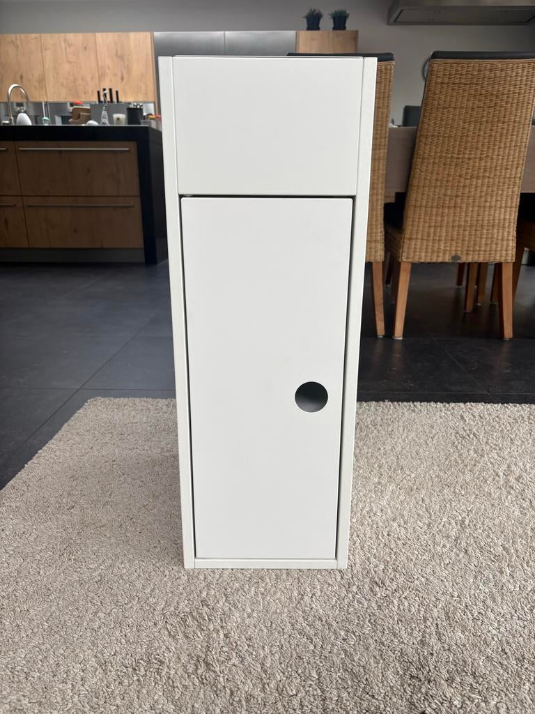 Klein praktisch Ikea kastje., Ophalen, Gebruikt, 25 tot 50 cm, Met deur(en)