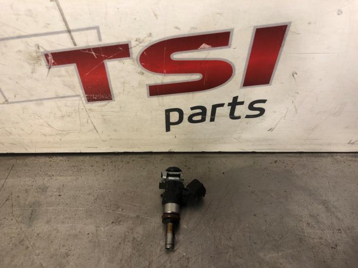 Injector (benzine injectie) van een Volkswagen Golf, Gebruikt, -, Volkswagen, -