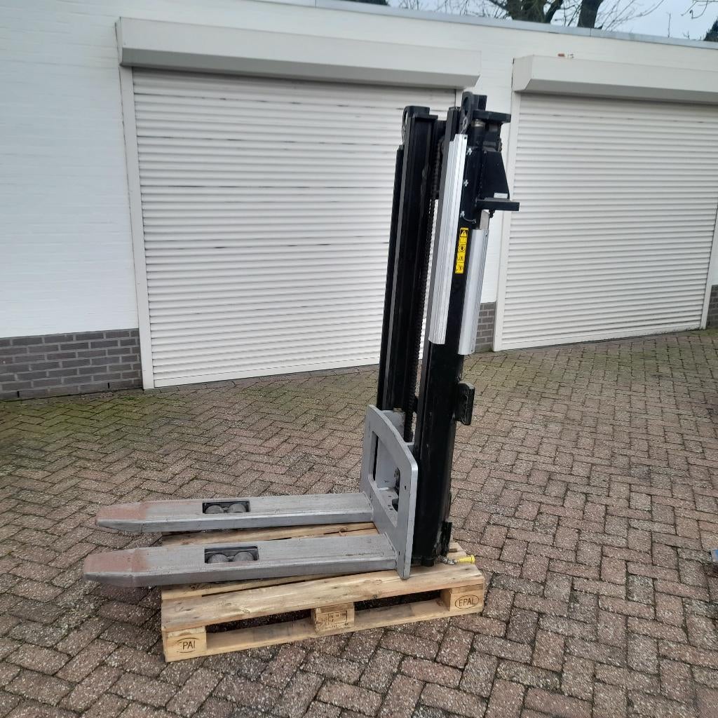 Hefmast 1600 kg, Doe-het-zelf en Verbouw, Ophalen of Verzenden, Zo goed als nieuw