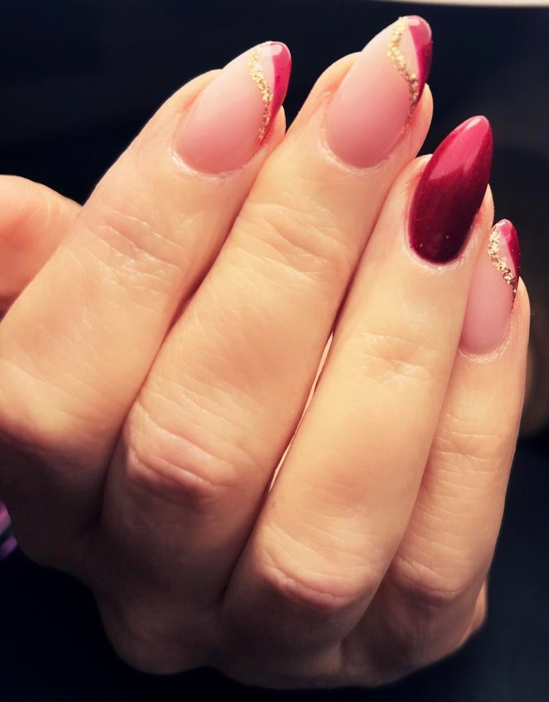 Nagelstudio Berghem-acryl nagels, nail art, rubber base, Nagels lakken