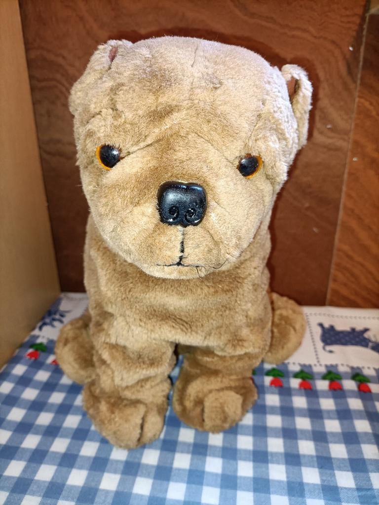 Spar pei Sharpei hond knuffel 30 cm groot, Ophalen of Verzenden, Zo goed als nieuw, Hond