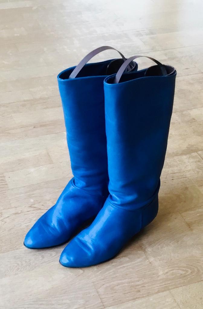 Italiaanse hemelsblauwe leren dameslaarzen maat 39 kobalt, Kleding | Dames, Schoenen, Hoge laarzen, Blauw, Ophalen of Verzenden