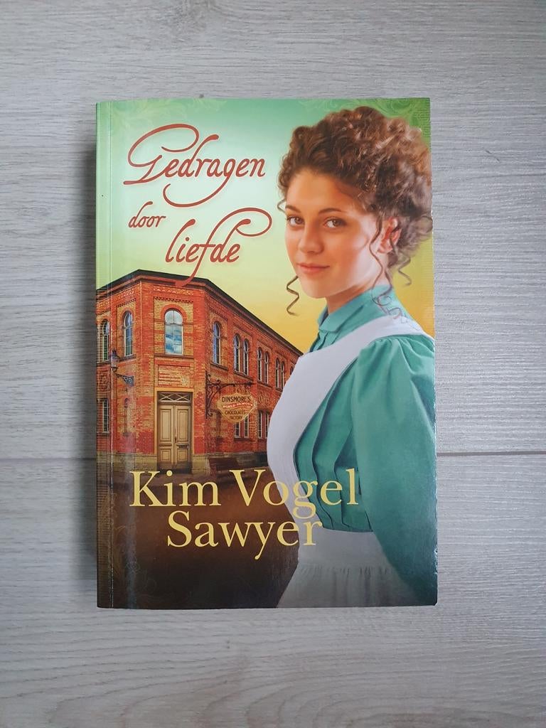 Kim Vogel-Sawyer - Gedragen door liefde, Boeken, Ophalen of Verzenden, Zo goed als nieuw, Nederland, Kim Vogel-Sawyer