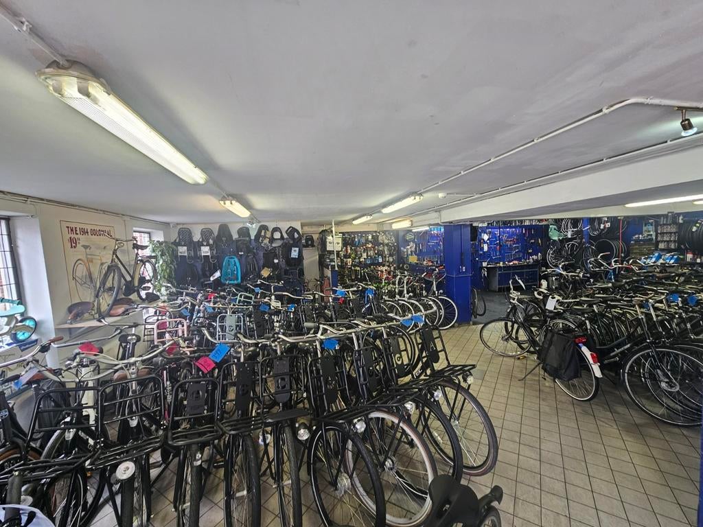 Foto 8 van 350 tweedehands fietsen op voorraad v.a 99 euro!!