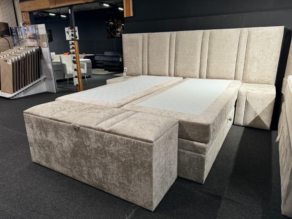 Voorraad | Luxe Bed / Boxsprings Met Opbergruimte - Utrecht, Huis en Inrichting, Ophalen, Info@trendvortex.com, 4131nh, TrendVortex