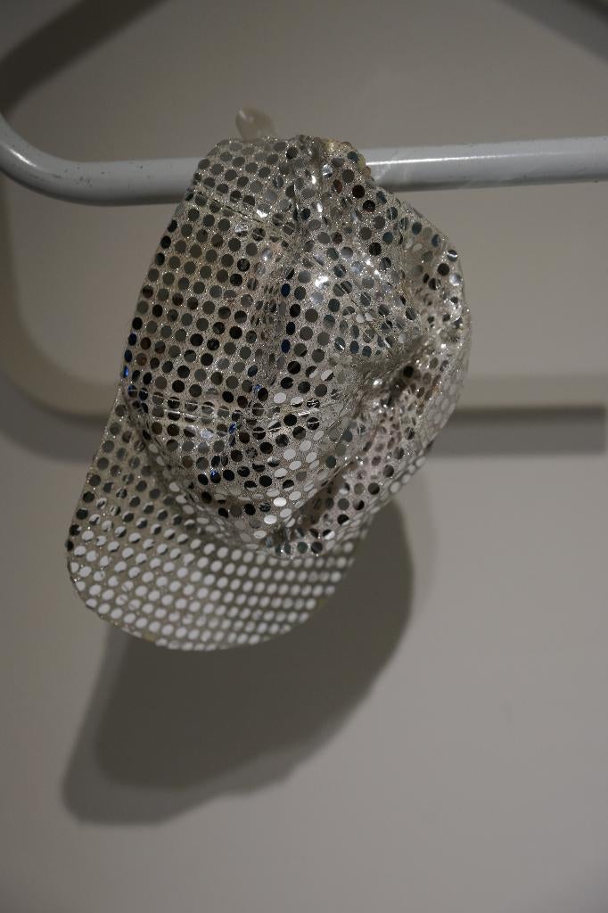 Carnavals kleding, glitter pet, Carnaval, Ophalen of Verzenden, Onbekend, Accessoires