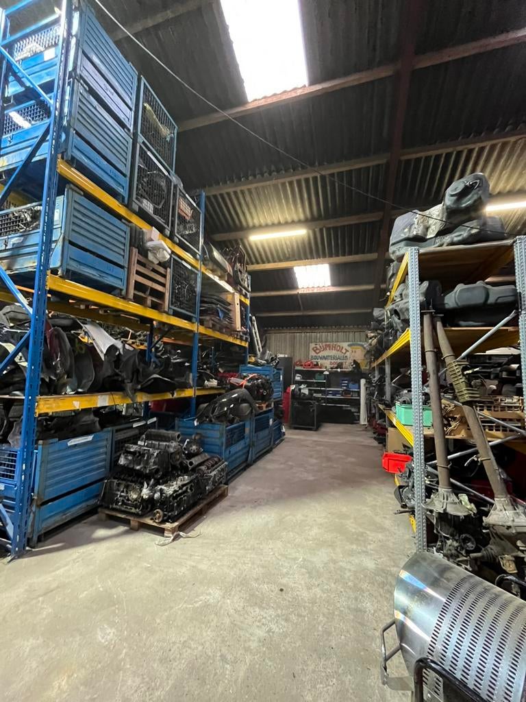 Groot aanbod Porsche 924 944 928 996 968 955, Ophalen, Porscheplatz 1 70435 Stuttgart, Germany, Gebruikt, Porsche