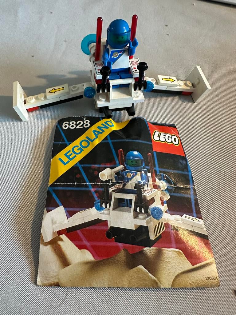 Vintage Lego Space Scooter 6828, Kinderen en Baby's, Speelgoed | Duplo en Lego, Ophalen of Verzenden, Gebruikt, Complete set, Lego