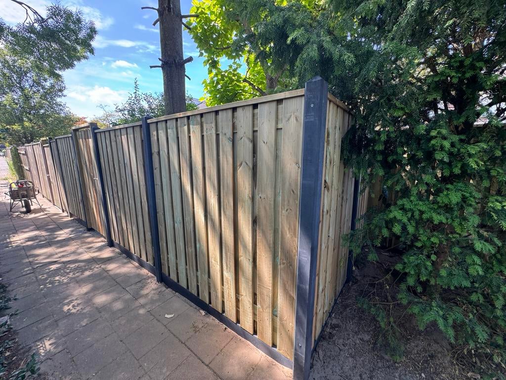 Betonpalen schutting plaatsen - Van Happen Schuttingbouw, 1 tot 2 meter, 6 meter of meer, Nieuw, Ophalen of Verzenden