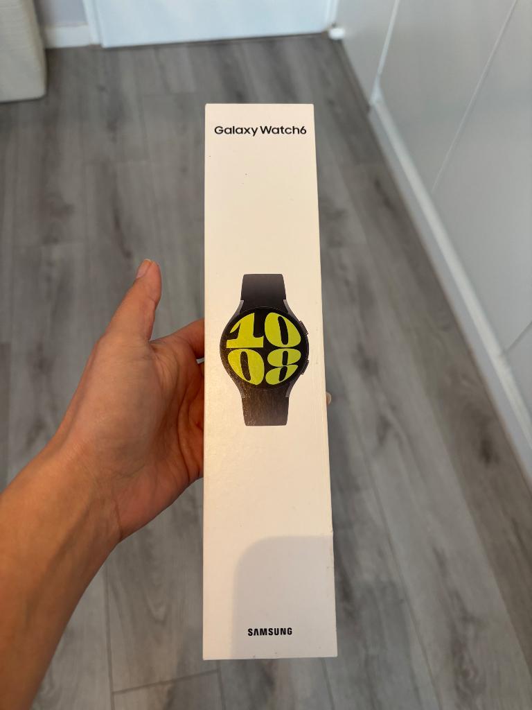 Samsung smart watch te koop, Ophalen, Zwart, Samsung ⌚️, Zo goed als nieuw