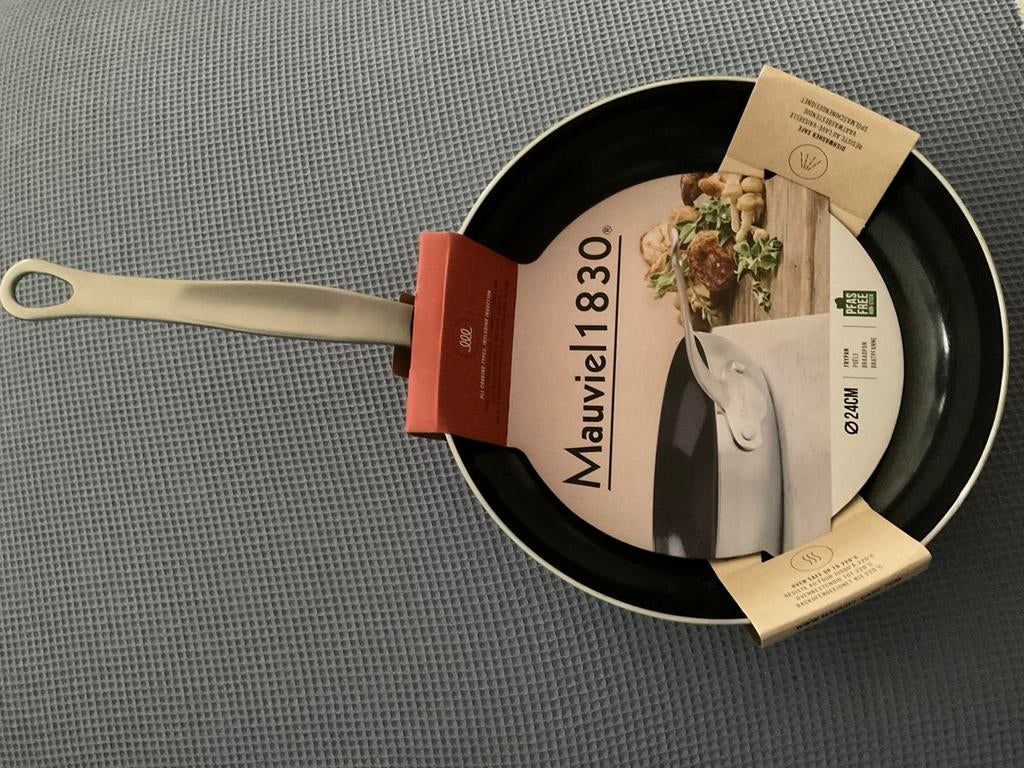Mauviel braadpan 24 cm, Ophalen, Nieuw, Rvs, Koekenpan of Braadpan