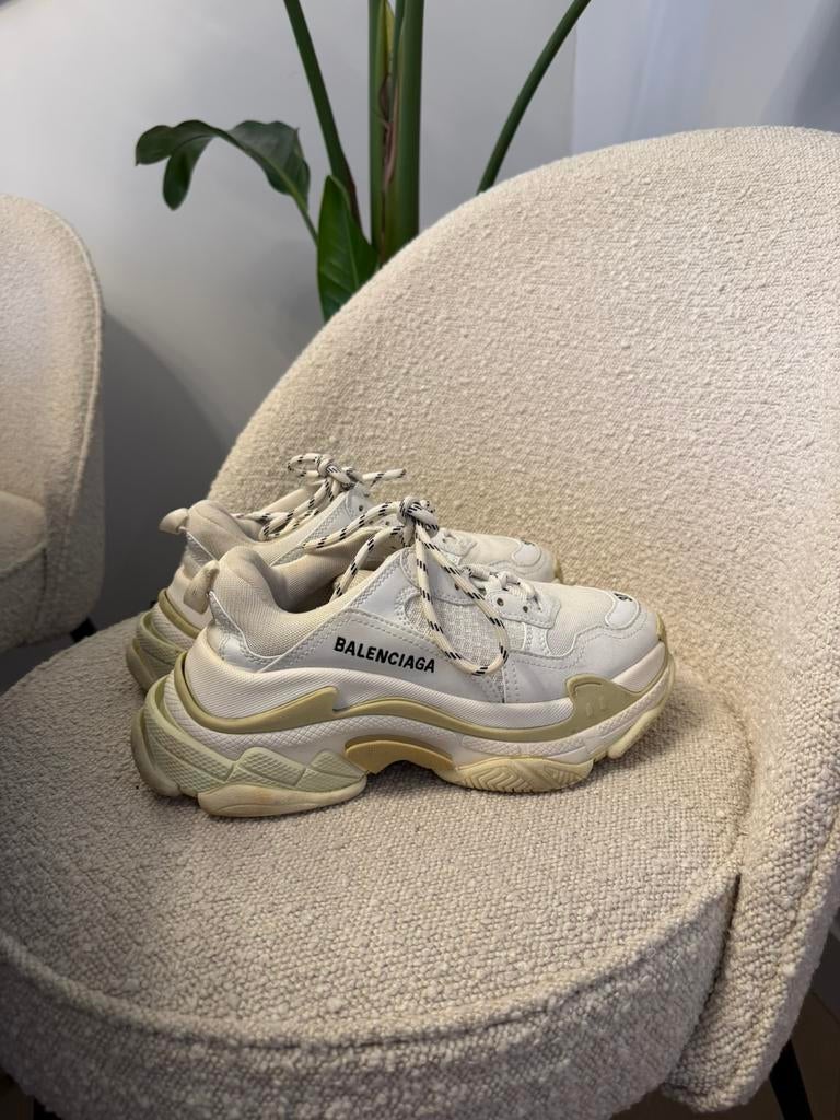 Balenciaga sneakers, Beige, Ophalen of Verzenden, Sneakers of Gympen, Zo goed als nieuw