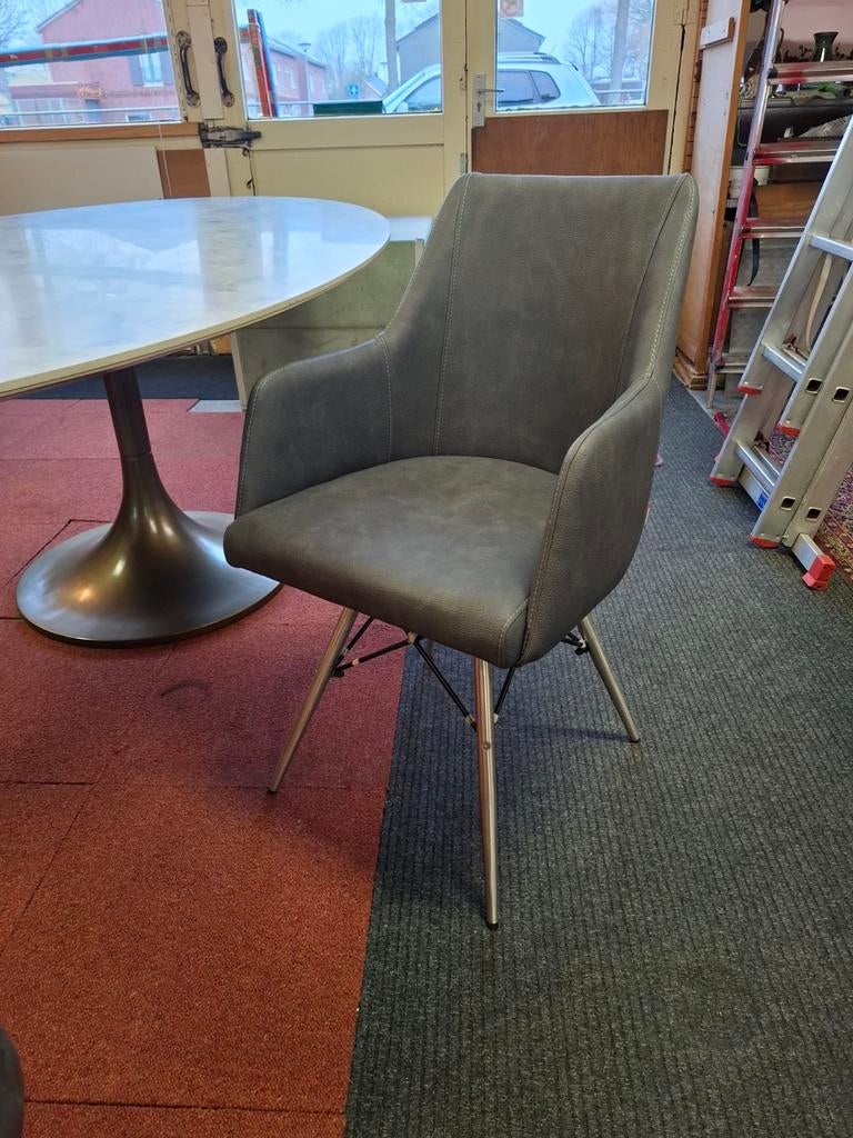 6 Nieuwe Armleuning stoelen, P.st. € 90,= Antraciet, Xooon, Ophalen, Nieuw, Per stuk, Stof