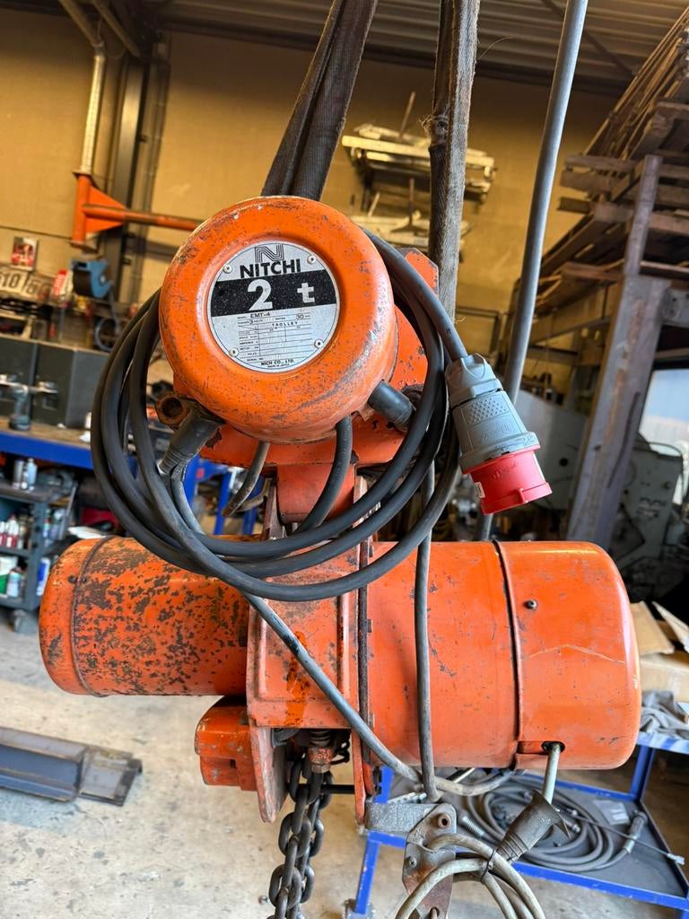 Elektrische kettingtakel 2ton, Ophalen, Gebruikt, Elektrisch
