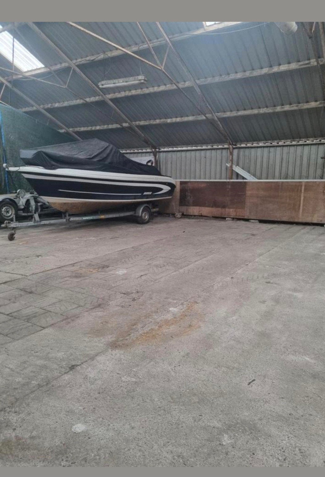 stalling  caravan, boot,camper, Caravans en Kamperen