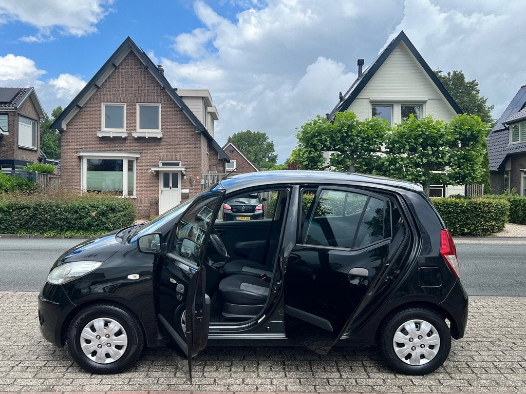 Hyundai I10 1.1 Exclusive NL-AUTO-NAP., Voorwielaandrijving, Stof, Gebruikt, 4 cilinders
