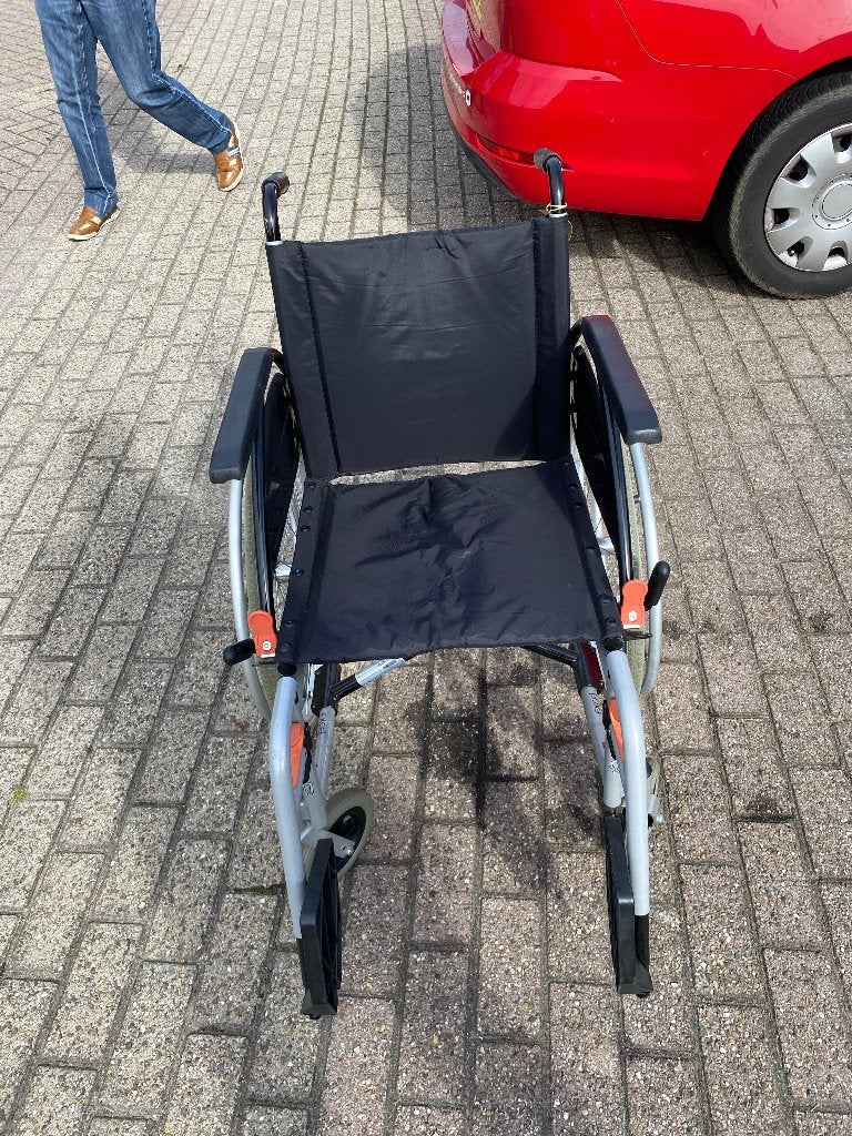 Inklapbare duwrolstoel, Ophalen, Inklapbaar, Gebruikt, Duwrolstoel