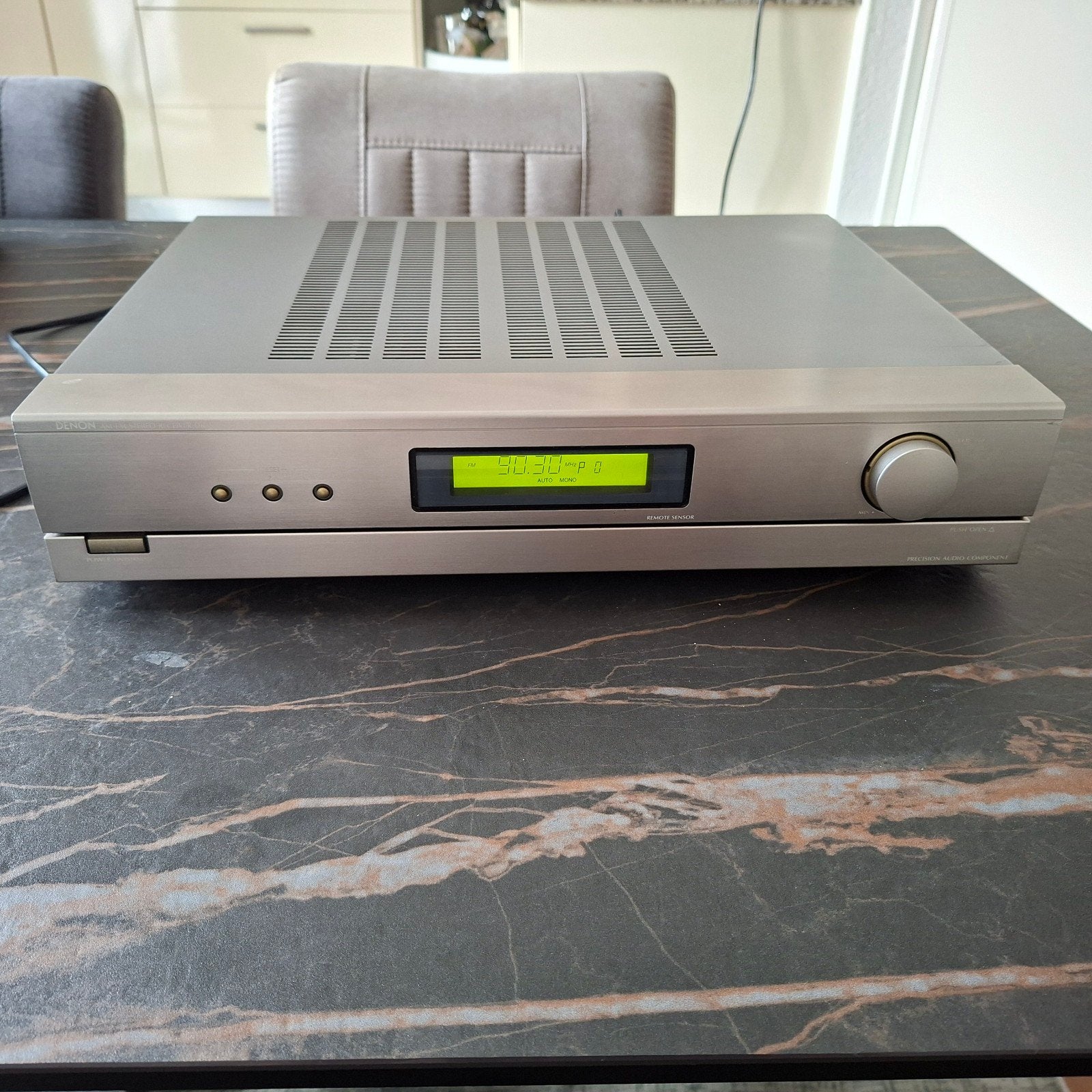 Denon DRA-210 Stereo Receiver - Vintage Audio, Ophalen