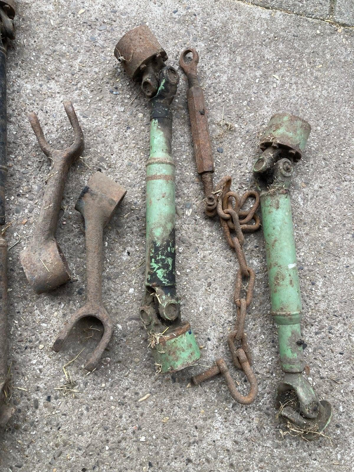 Tractor onderdelen, waarschijnlijk Ford Dexta, Ophalen, Gebruikt, Ford, Voor