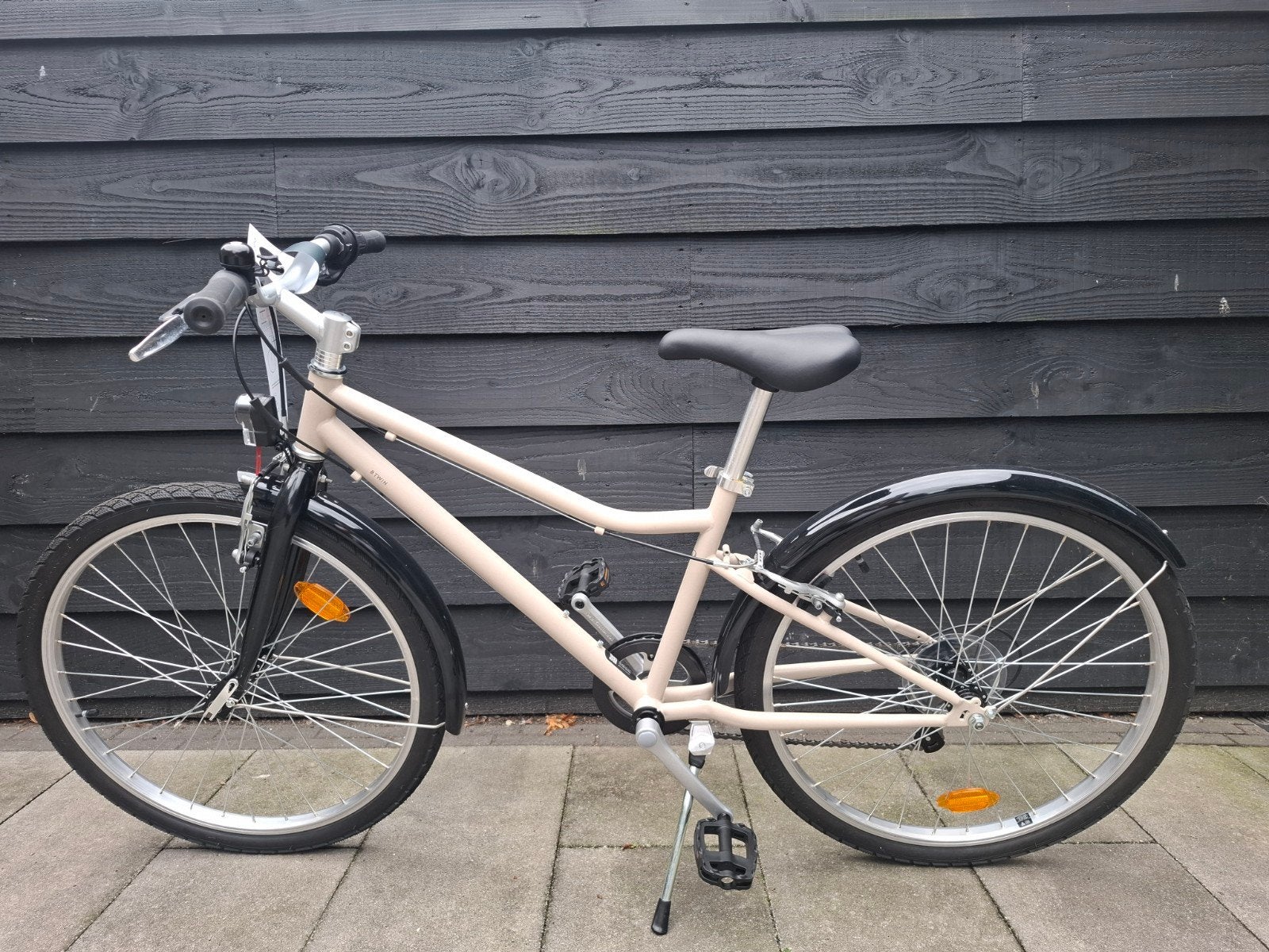 Btwin kinderfiets hybride beige 24 inch, Ophalen, 20 inch of meer, B.Twin, Velgrem