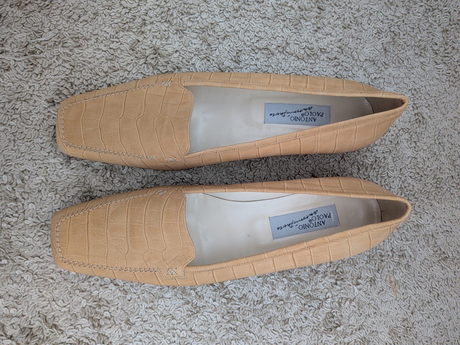 Nieuwe beige slangenprint schoenen en tas, Ophalen, Nieuw, Beige, Sneakers of Gympen