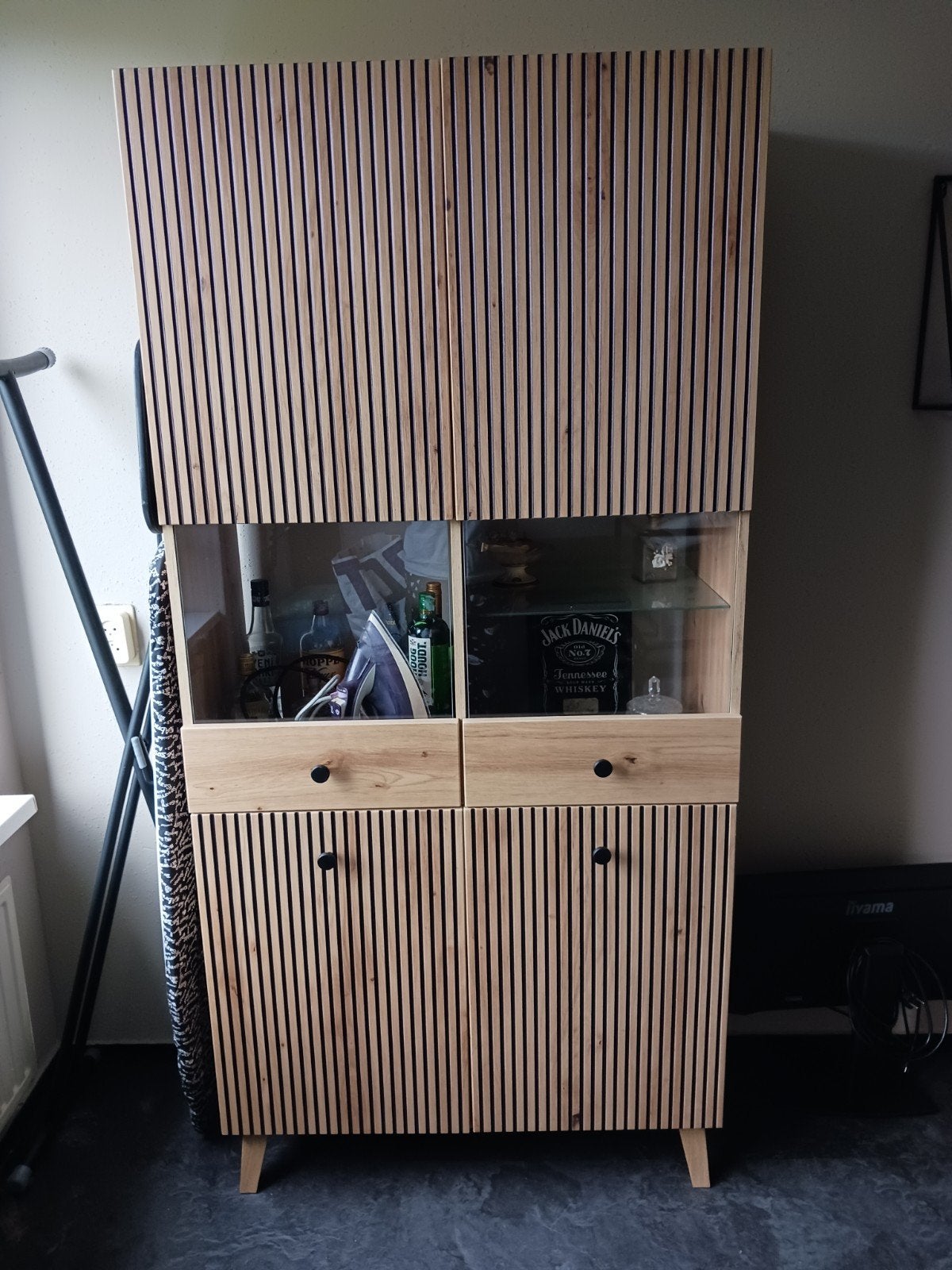 Vitrinekast, Ophalen, 150 tot 200 cm, Scandinavische, 150 tot 200 cm