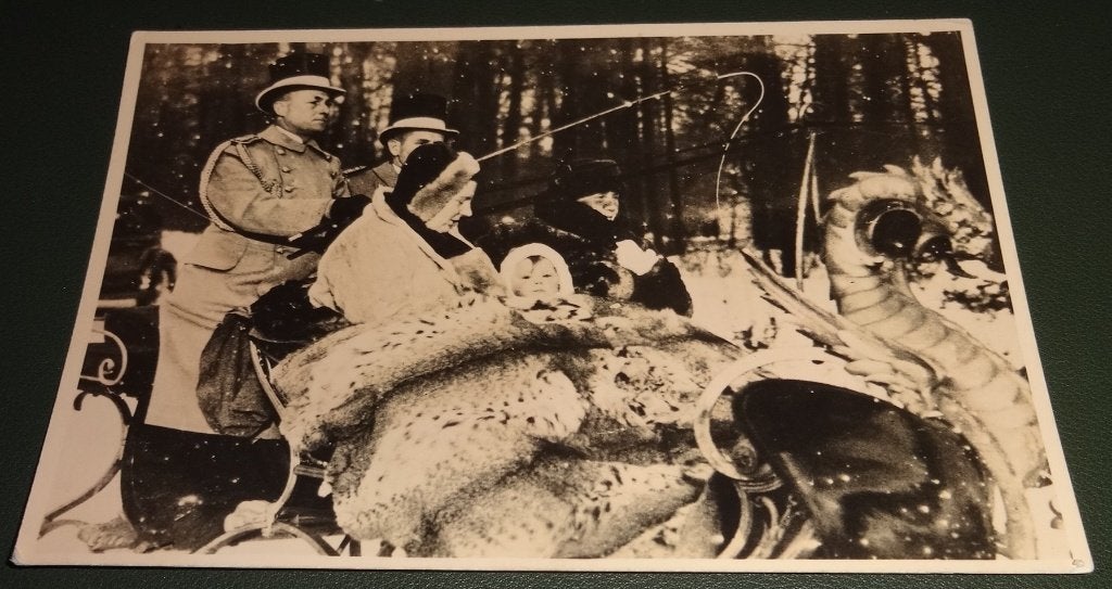 Koninklijk Huis - Juliana Beatrix  in de Slee - 1940 - KOr02, Verzenden, Zo goed als nieuw, Nederland, Kaart, Foto of Prent