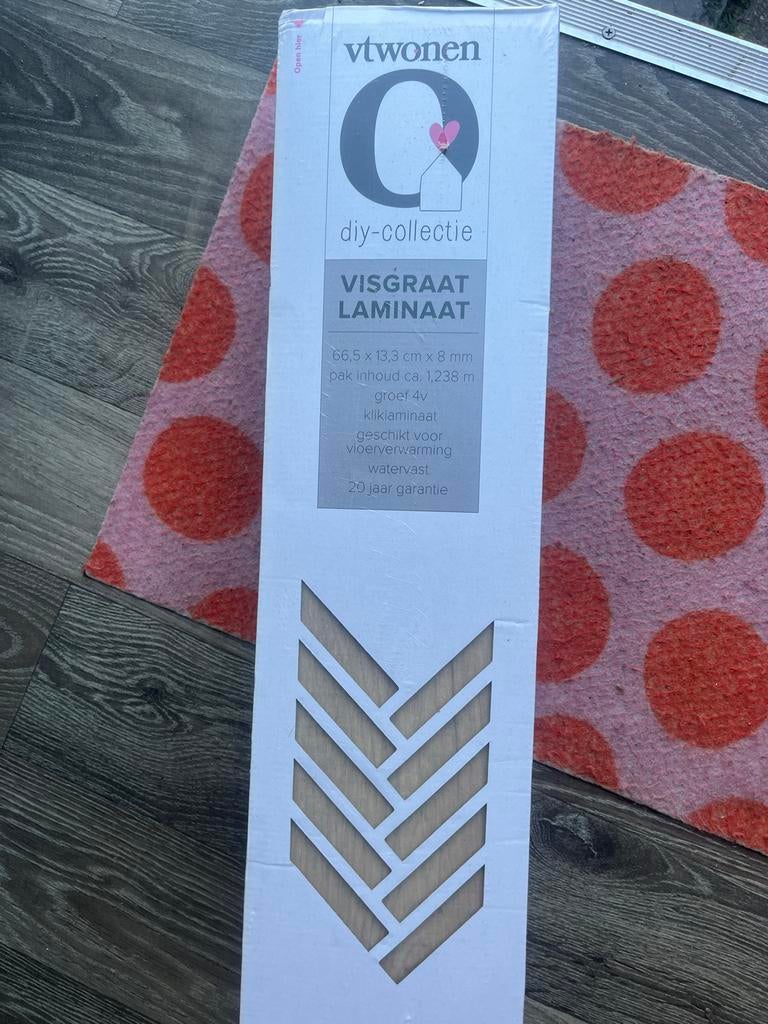 2 pakken Nieuw Visgraat Rafter laminaat VT wonen Karwei, Huis en Inrichting, Ophalen, Bruin, Nieuw, Minder dan 10 m²