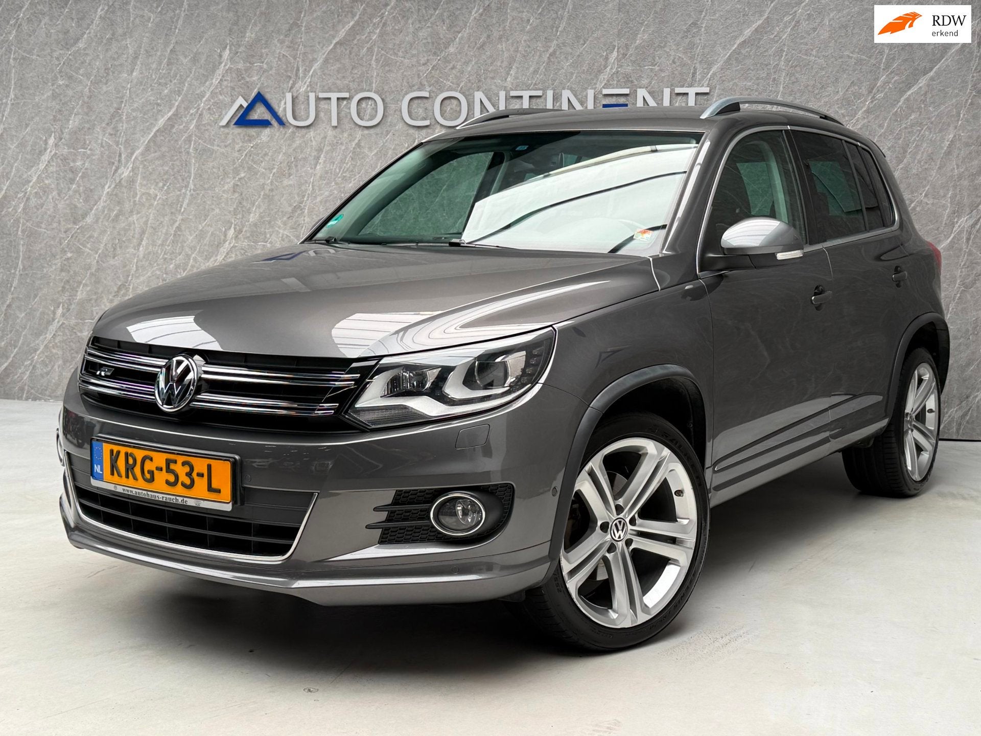 Volkswagen TIGUAN 2.0 TSI 4Motion R-Line / Onderhouden / APK, Automaat, Euro 5, Gebruikt, Zwart