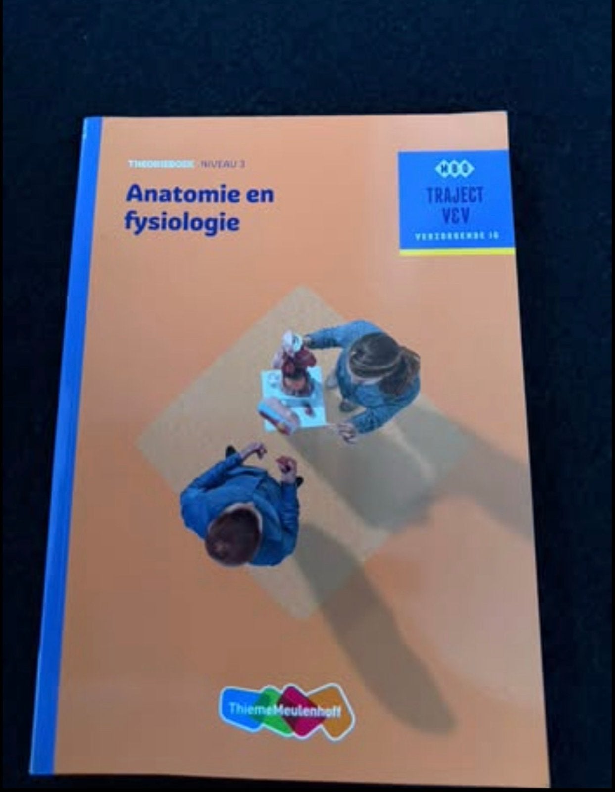 Boek verzorgende IG: Anatomie en fysiologie (MBO), Ophalen, Beta, Zo goed als nieuw, MBO