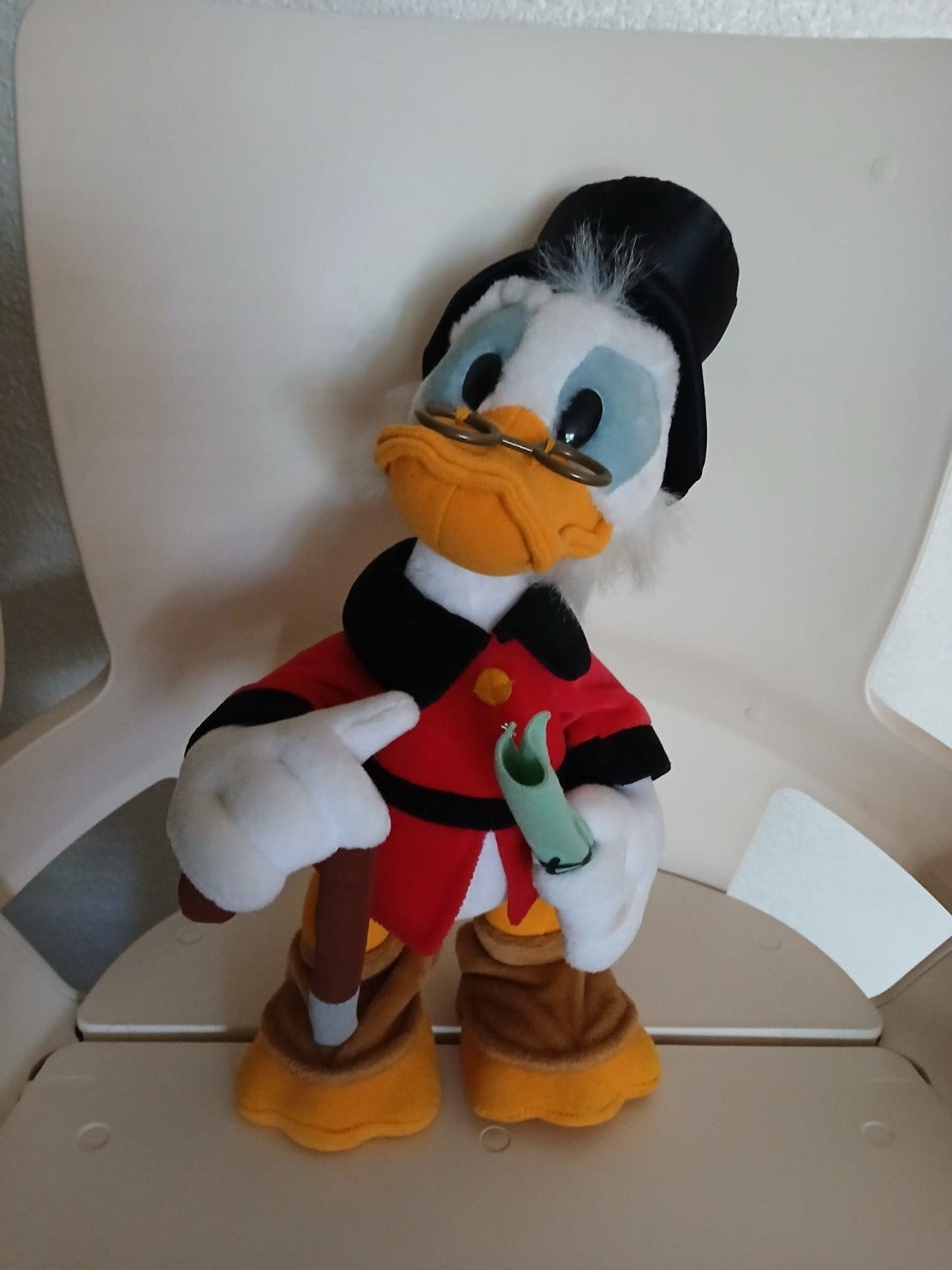 Disney Land Paris Dagobert Duck pop 40 cm., Ophalen of Verzenden, Overige figuren, Zo goed als nieuw, Knuffel