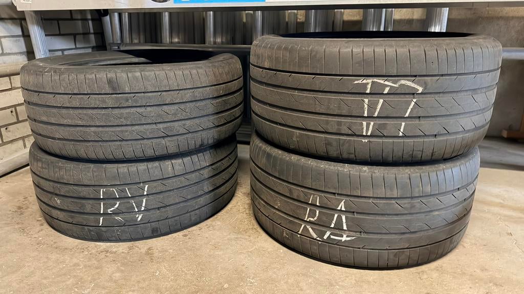 BMW X5 breedset zomer Hankook en winter Pirelli, Auto-onderdelen, Banden en Velgen, Ophalen, Gebruikt, 305 mm, Band(en)