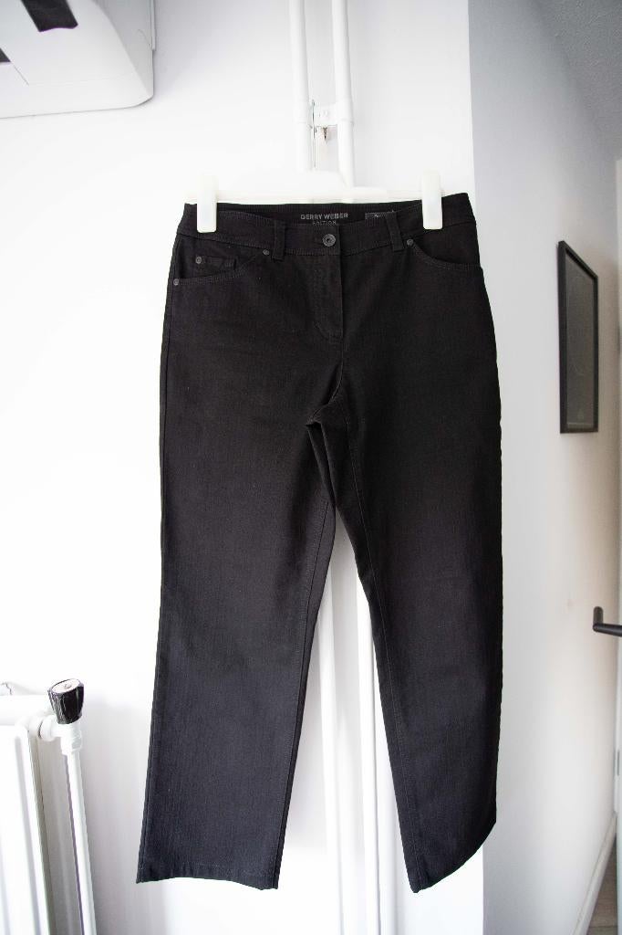 Zwarte broek / jeans Gerry Weber maat 40, Kleding | Dames, Spijkerbroeken en Jeans, Zwart, Ophalen of Verzenden, Zo goed als nieuw