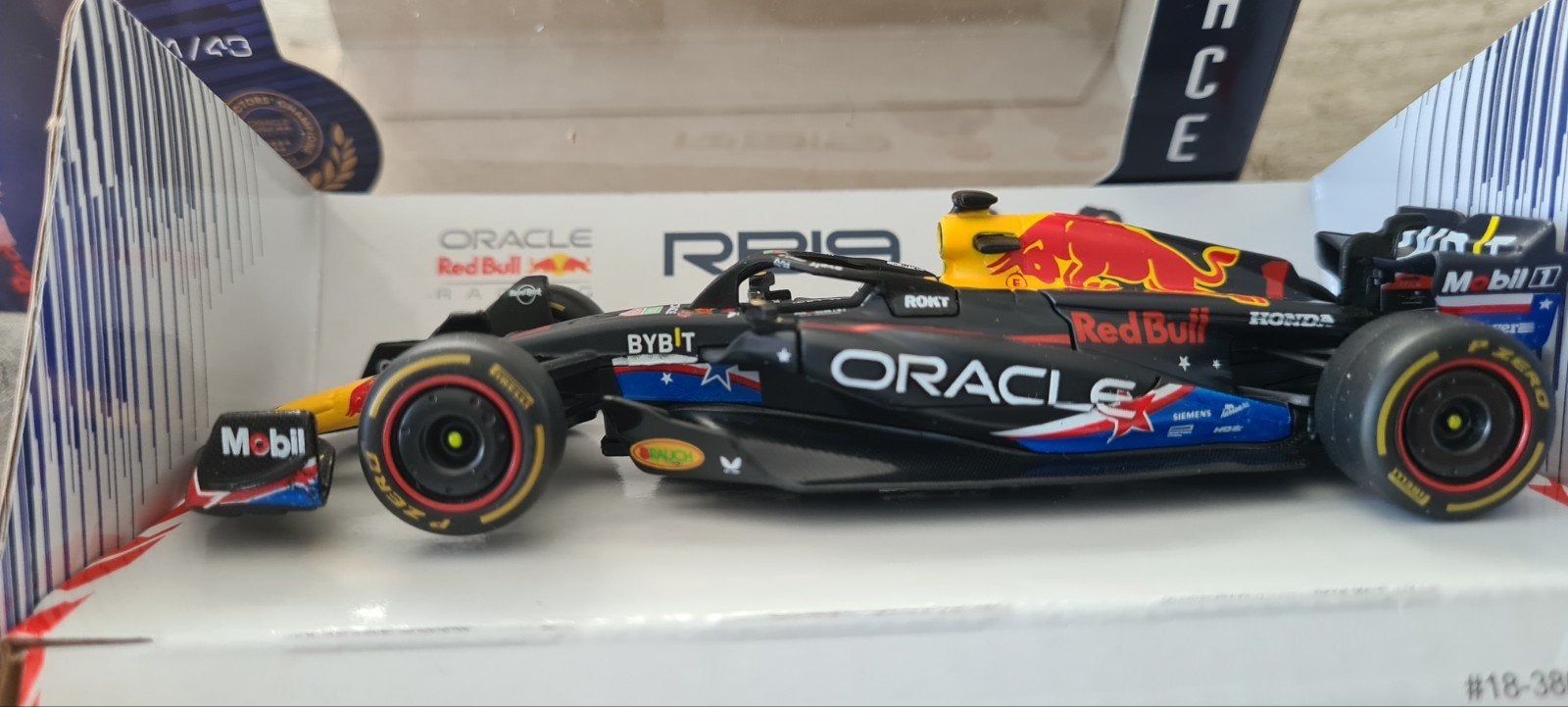 Aanbieding Bburago RB19 VERSTAPPEN Austin USA GP 2023 new, Ophalen of Verzenden, Nieuw, Auto, Overige merken