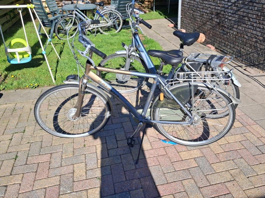Goed onderhouden fiets met 8 versnellingen, 53 tot 56 cm, Velgrem, Versnellingen, Batavus