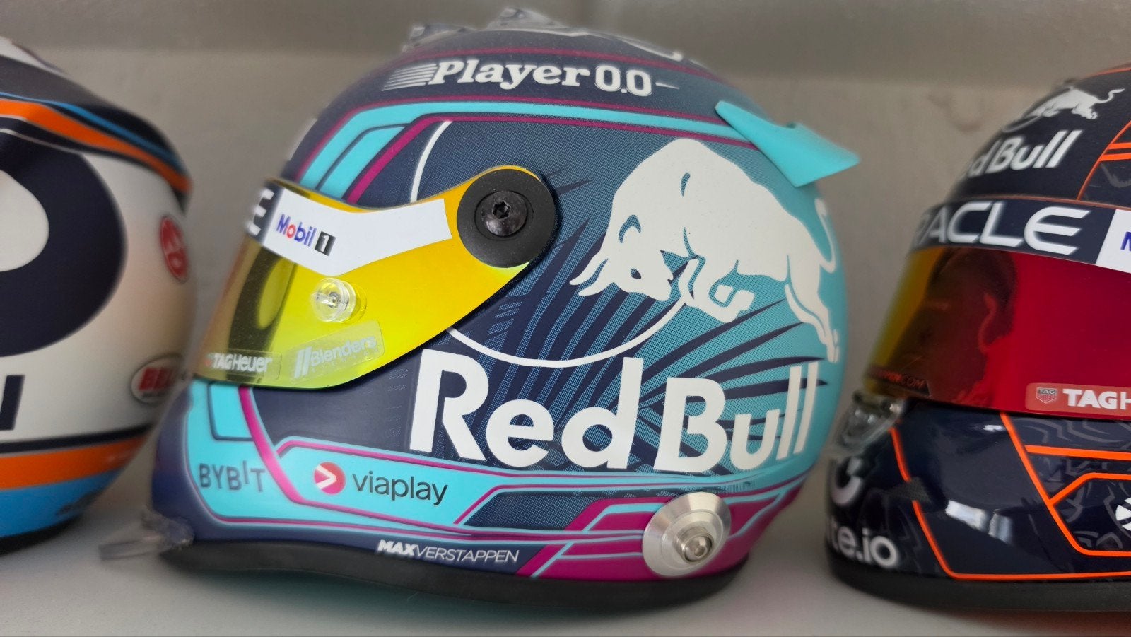 Red Bull MaxVerstappen  2023 Miami 1:2, Verzamelen, Automerken, Motoren en Formule 1, Ophalen of Verzenden, Zo goed als nieuw