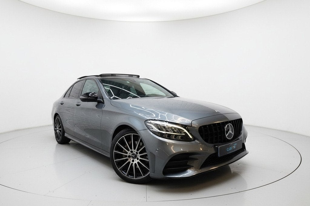 Mercedes-Benz C-klasse 200 AMG PANO NIGHT 360 LEER WIDESCR, Auto's, Automaat, 4 cilinders, Leder, 184 pk