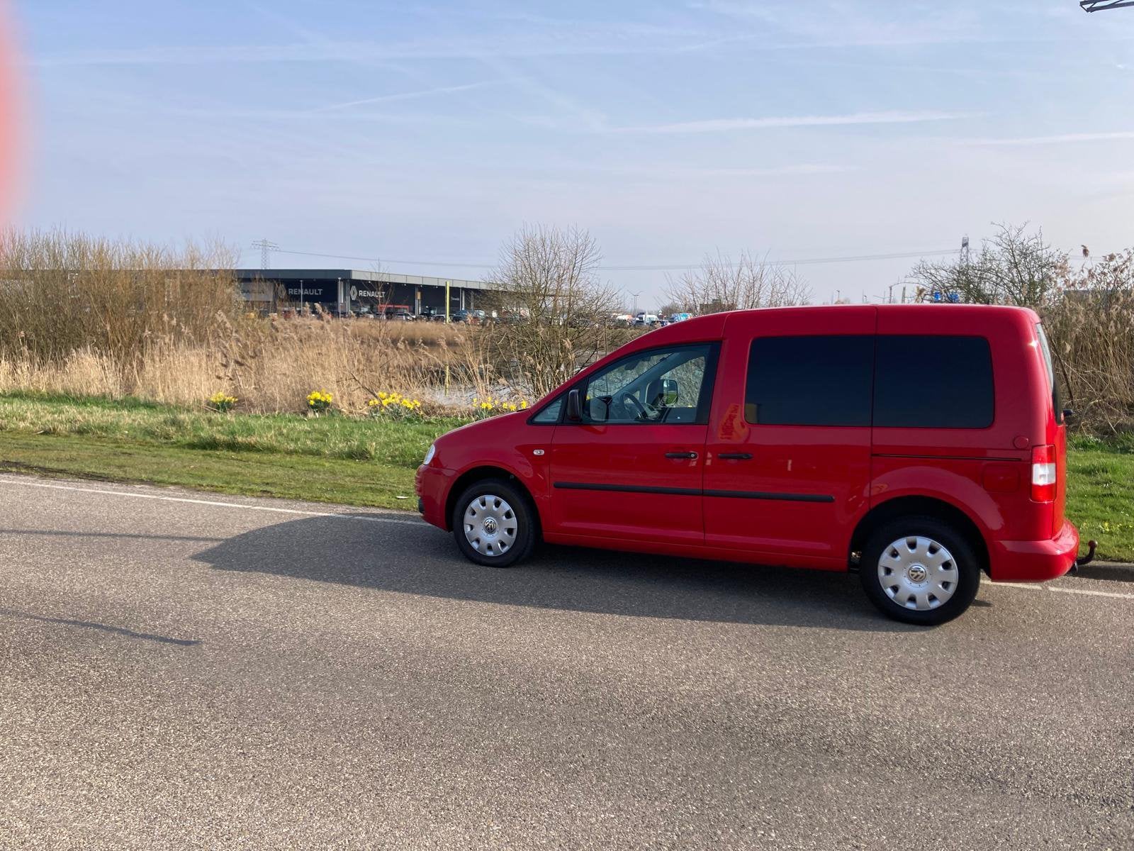Volkswagen Caddy Invaliden 2010 Rood, Auto's, 1416 kg, 750 kg, 4 cilinders, Volkswagen