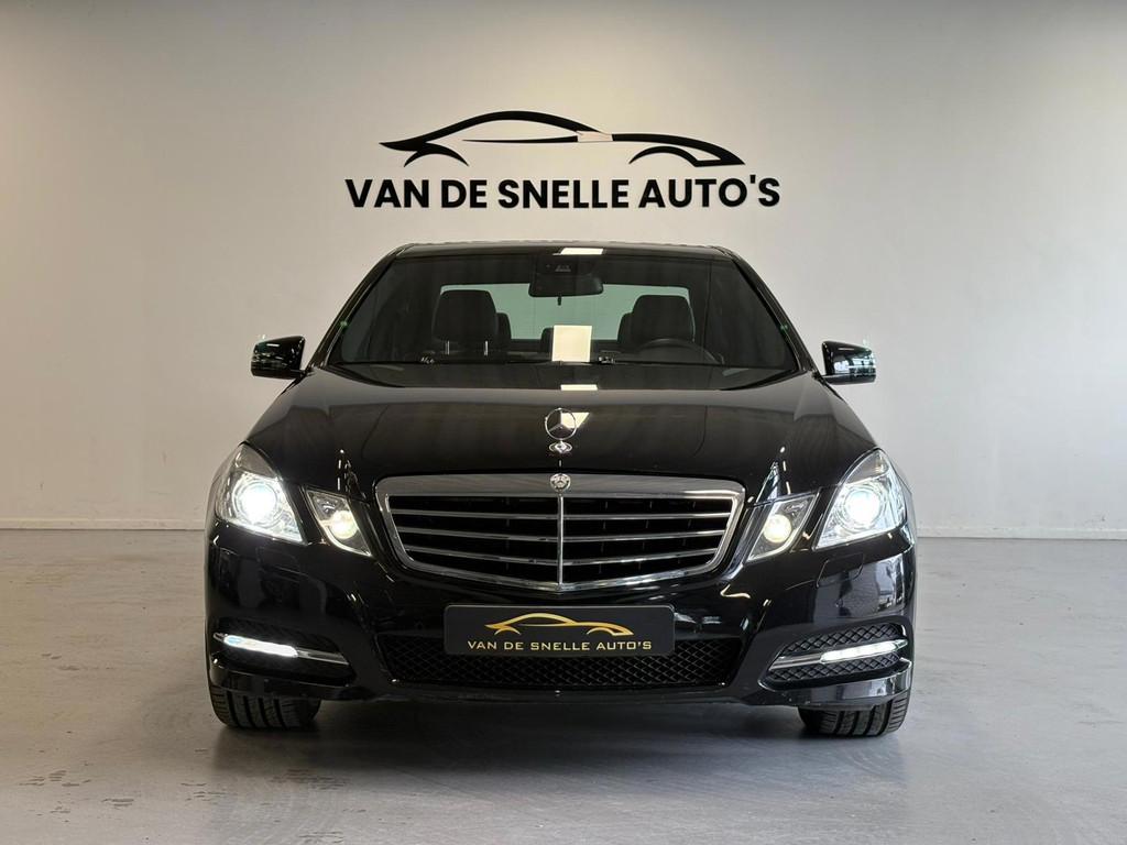 Mercedes-Benz E-klasse 220 CDI Business Class Avantgarde AUT, Auto's, Mercedes-Benz, Automaat, Euro 5, Achterwielaandrijving, Gebruikt