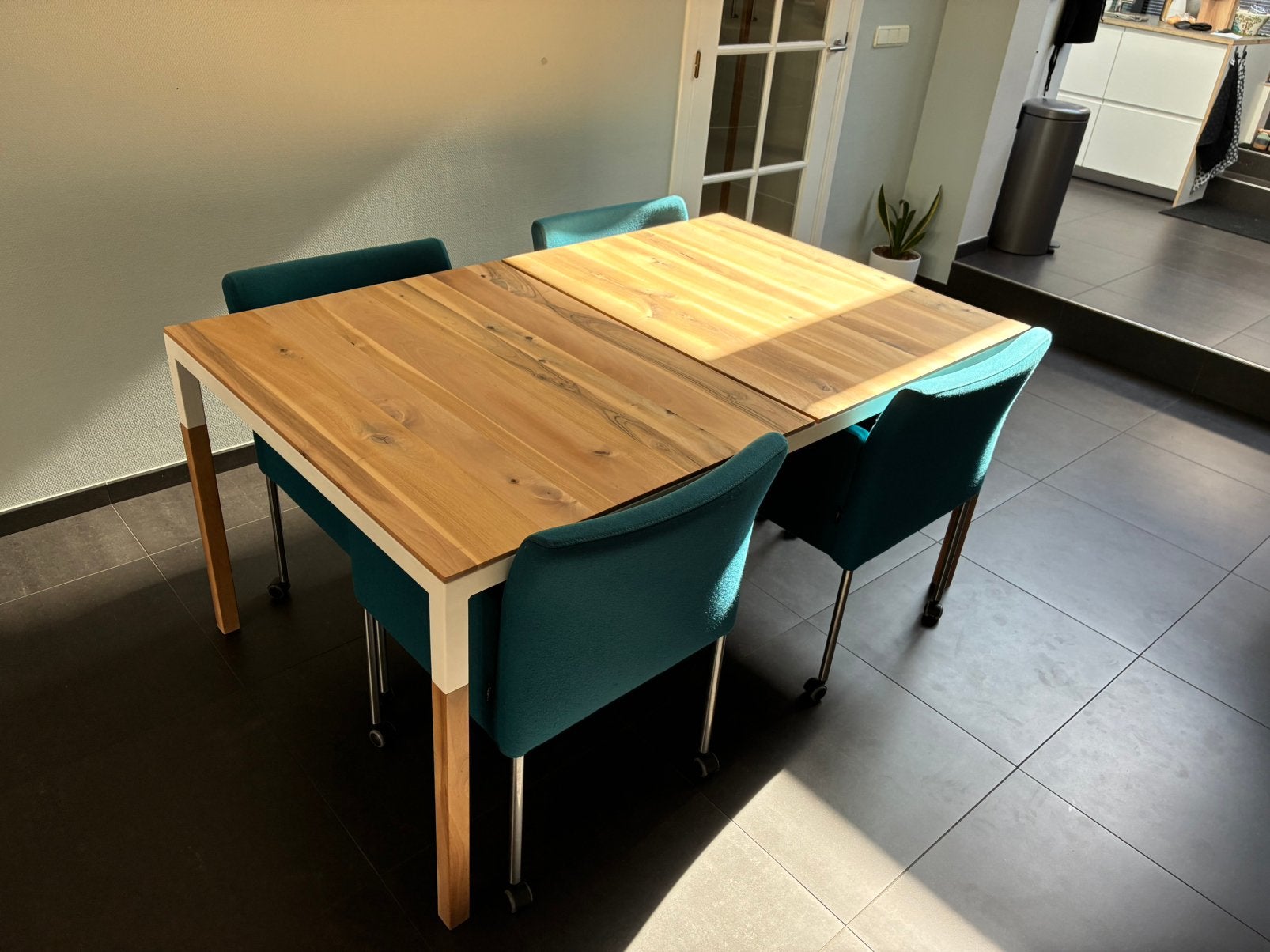 Eetkamertafel Pilat&Pilat tieme walnoot, Ophalen, 200 cm of meer, 50 tot 100 cm, Zo goed als nieuw