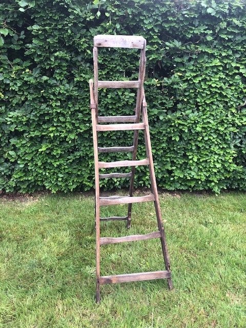Oude houten trapladder ladder, Doe-het-zelf en Verbouw, Ophalen, Gebruikt, Ladder, Minder dan 2 meter