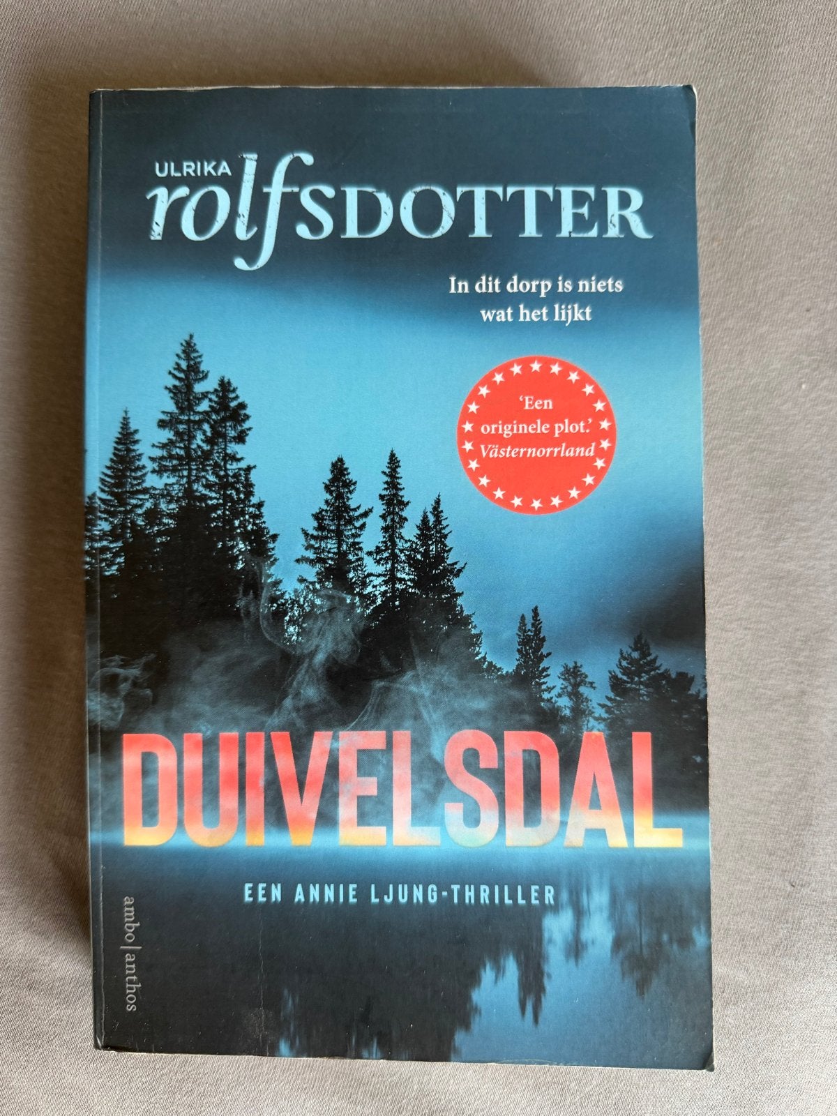 Duivelsdal - Ulrika Rolfsdotter (Annie Ljung-thriller), Boeken, Ophalen of Verzenden, Zo goed als nieuw, Scandinavië