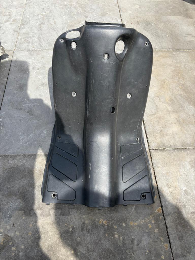 Piaggio NRG Beenschild / Voetenplank, Ophalen of Verzenden, Gebruikt, Kap, Piaggio