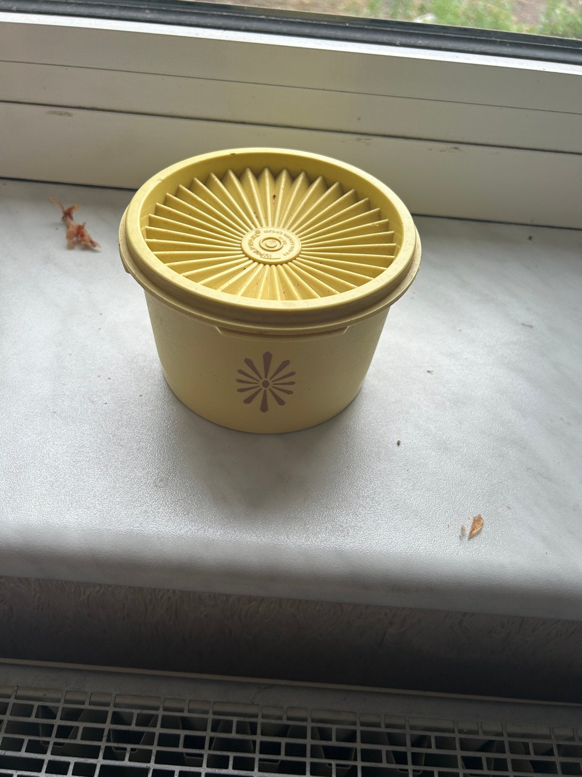 Tupperware Bewaardoos Geel, Huis en Inrichting, Keuken | Tupperware, Gebruikt, Bewaardoos, Geel, Ophalen of Verzenden