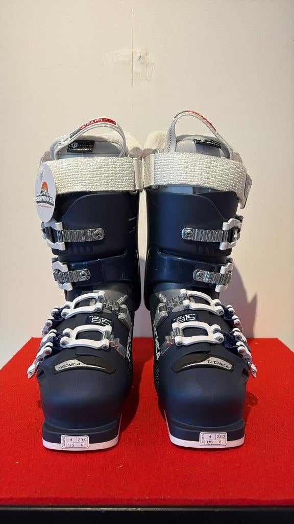 Tecnica Mach1 95W LV 23/23.5, Sport en Fitness, Skiën en Langlaufen, Schoenen, Ophalen of Verzenden, Info@tecnicagroup.com, Skiën