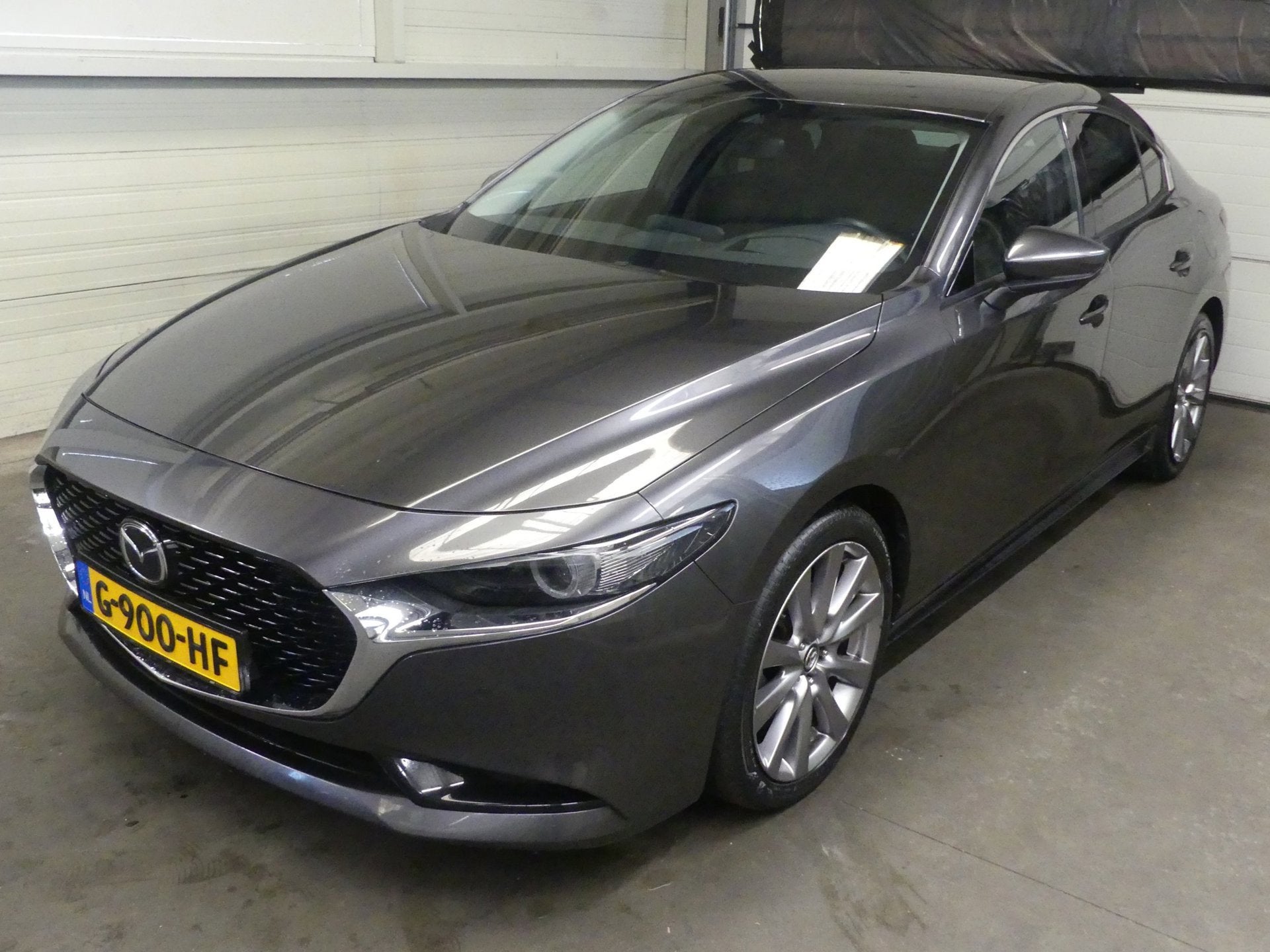 Mazda 3 2.0 e-SkyActiv-G M Hybrid 122 Luxury - Automaat - Tr, Auto's, Gebruikt, 4 cilinders, 122 pk, Bedrijf