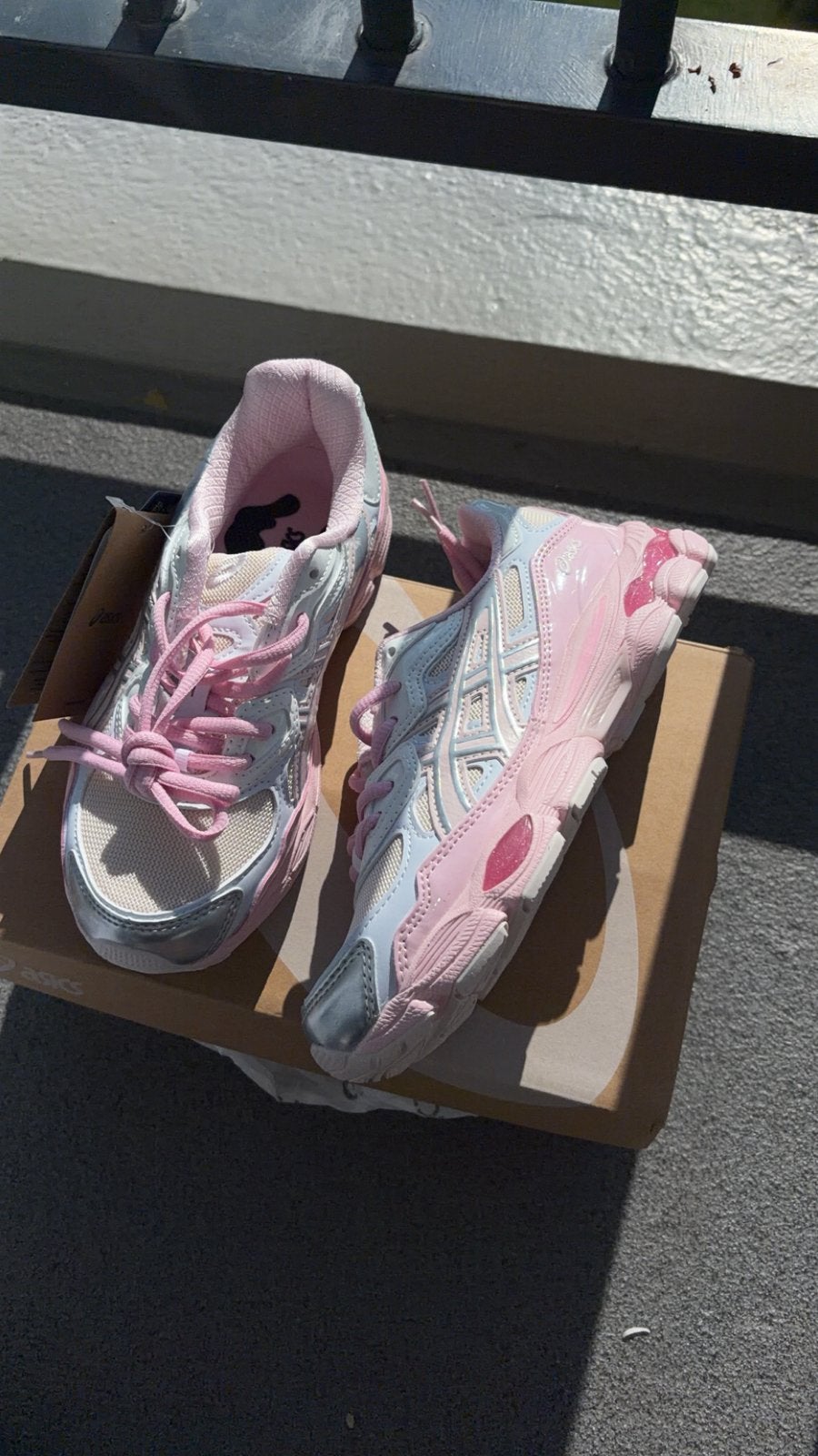 Pink girls asics size 37, Ophalen of Verzenden, Zo goed als nieuw, Overige kleuren