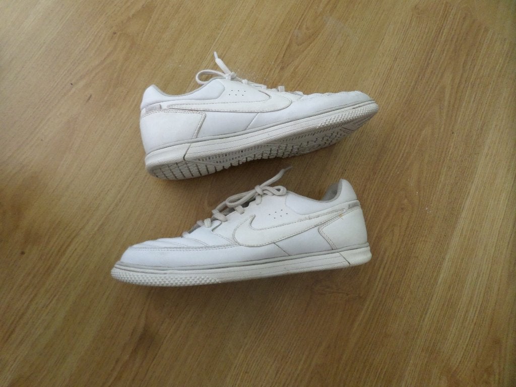 Witte sportschoenen. GATO maat 38.5 In zeer goede staat!, Ophalen of Verzenden, Zo goed als nieuw, Wit, Sportschoenen