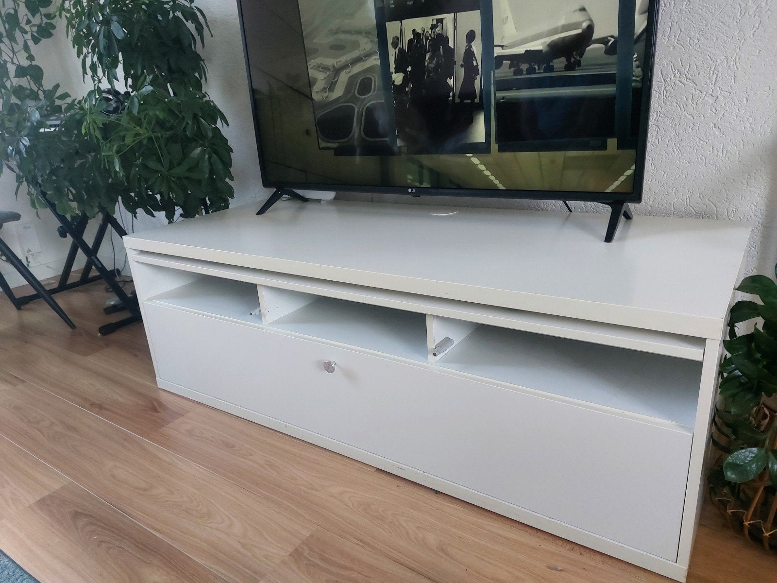 Gratis stevig tv meubel, Huis en Inrichting, Ophalen, Gebruikt, 25 tot 50 cm, Minder dan 100 cm
