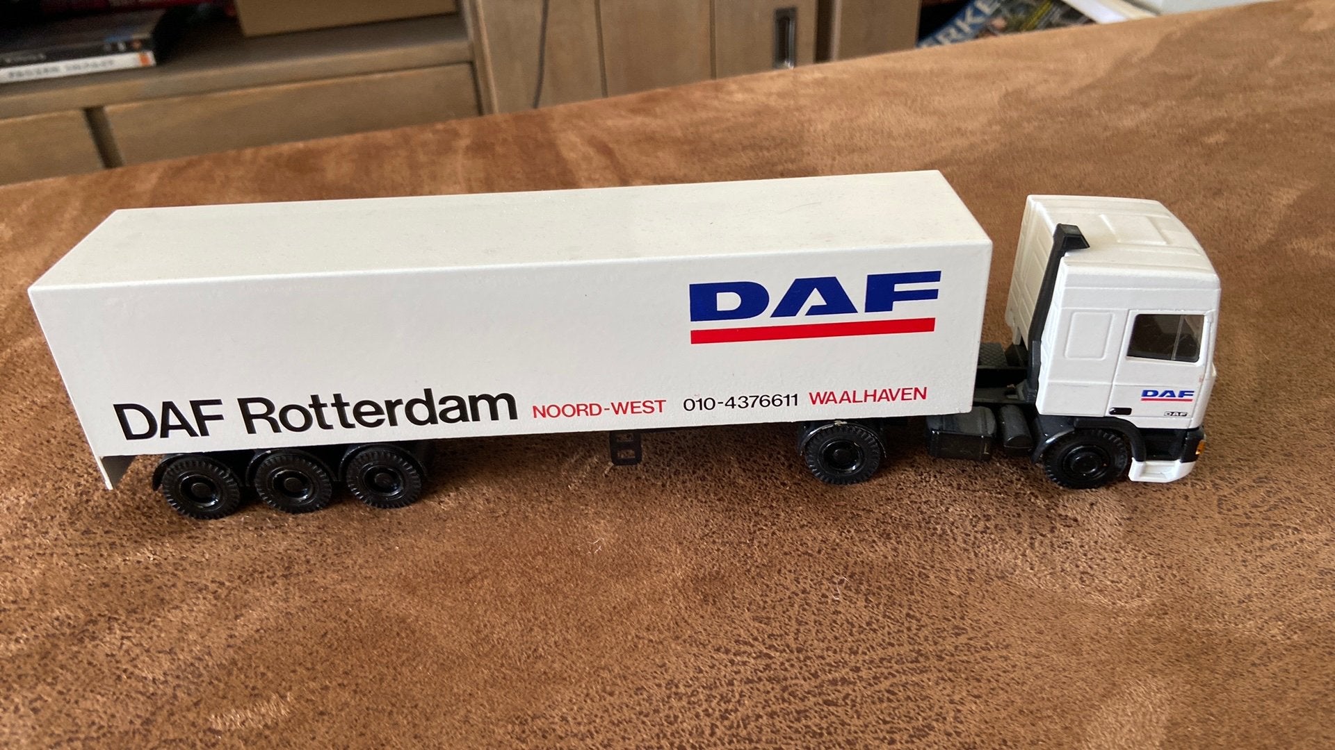 Lion toys Daf 95 Daf Rotterdam, Ophalen of Verzenden, Zo goed als nieuw, Bus of Vrachtwagen, Lion Toys